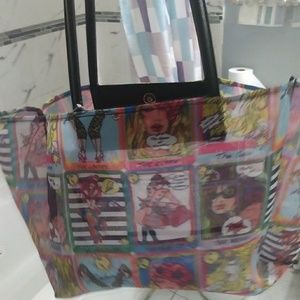 This summer tote is for any where with mini